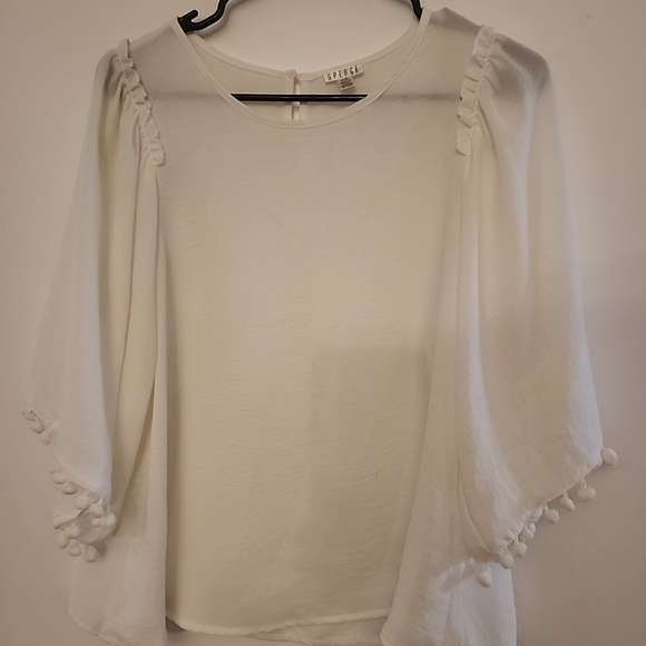 Spense Top - Picture 2 of 6